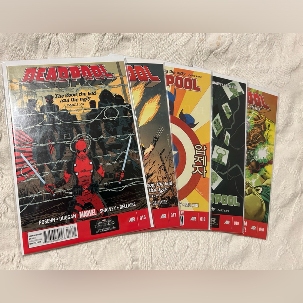 DEADPOOL COMIC BOOKS!